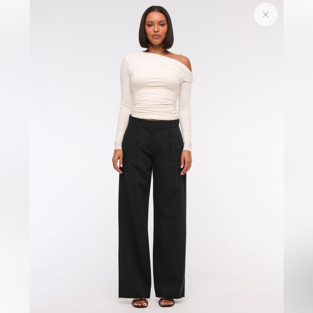 Abercrombie & Fitch AF Sloane Low Rise Tailored Wide Leg Pant Black 28